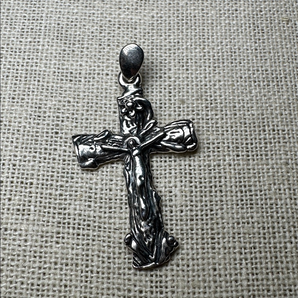 Sterling Silver Cross Pendant - Silver Jesus Crucifix